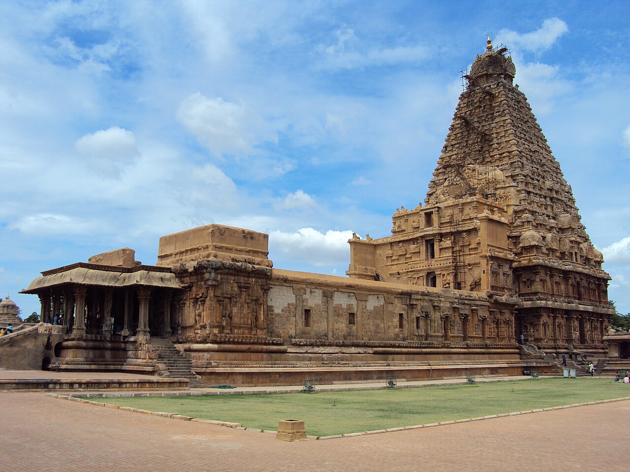 Great Living Chola Temples